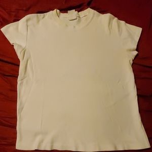 🌻 Plain white tee